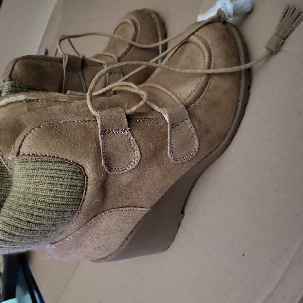 Tan Suede-Like Wedge Boots 10M